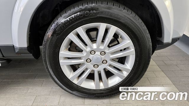 Land Rover Discovery 4 3.0 SDV6 HSE 2016 — фото 5