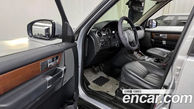 Land Rover Discovery 4 3.0 SDV6 HSE 2016 — фото 10