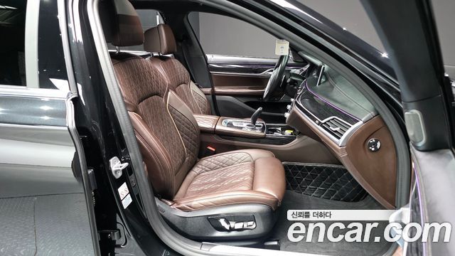 BMW 7 Series (G11) 730Ld xDrive M Sport 2021 — фото 10