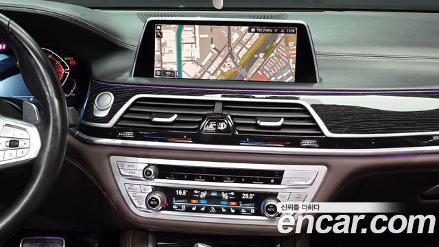 BMW 7 Series (G11) 730Ld xDrive M Sport 2021 — фото 14