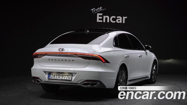Hyundai Grandeur Hybrid (IG) Calligraphy 2021 — фото 2