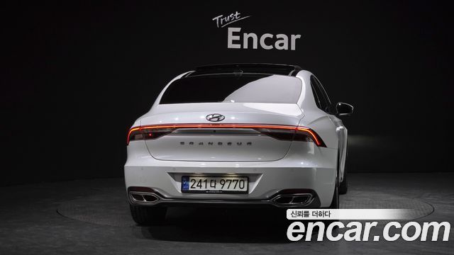 Hyundai Grandeur Hybrid (IG) Calligraphy 2021 — фото 4
