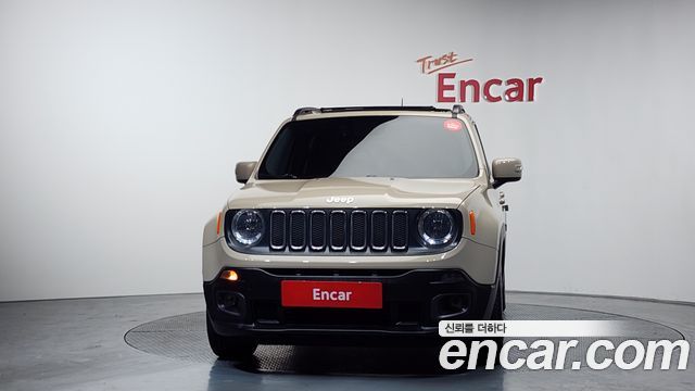 Jeep Renegade 2.4 Longitude 2016 — фото 3