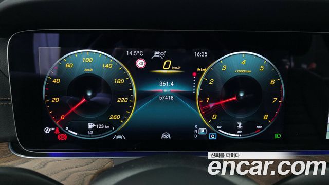 Mercedes-Benz E-Class (W213) E250 Exclusive 2022 — фото 8