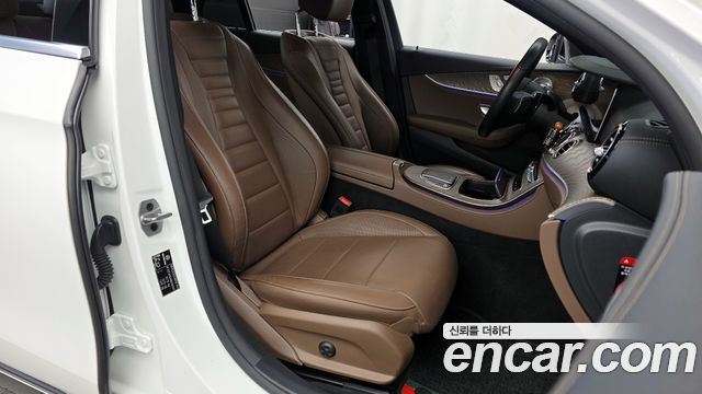 Mercedes-Benz E-Class (W213) E250 Exclusive 2022 — фото 11