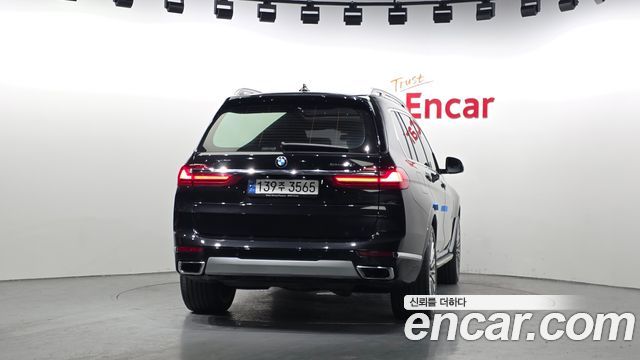 BMW X7 (G07) xDrive 40i Design Pure Excellence 7-Seater 2022 — фото 4