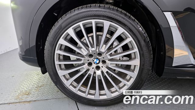 BMW X7 (G07) xDrive 40i Design Pure Excellence 7-Seater 2022 — фото 5