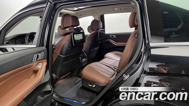 BMW X7 (G07) xDrive 40i Design Pure Excellence 7-Seater 2022 — фото 11