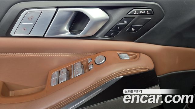 BMW X7 (G07) xDrive 40i Design Pure Excellence 7-Seater 2022 — фото 14