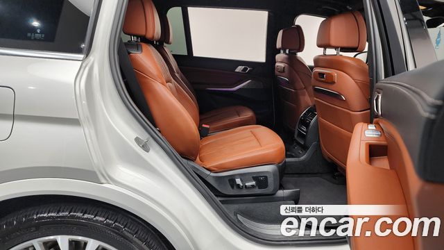 BMW X7 (G07) xDrive 40d Design Pure Excellence 6-Seater 2023 — фото 12