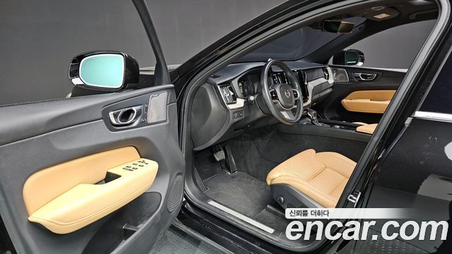 Volvo XC60 (II) D5 Inscription 2018 — фото 10