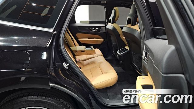 Volvo XC60 (II) D5 Inscription 2018 — фото 12