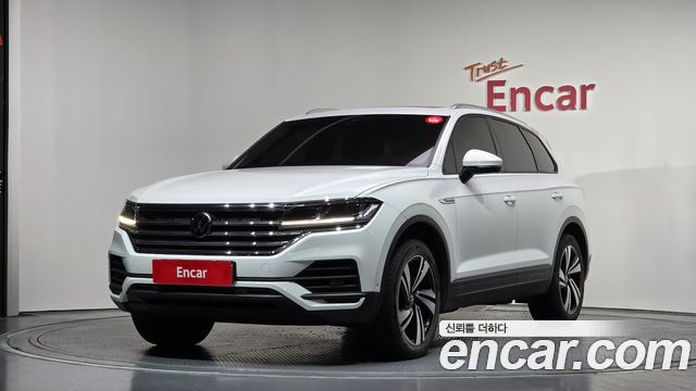 Volkswagen Touareg (III) 3.0 TDI Premium 2021 — фото 1
