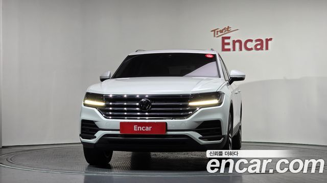 Volkswagen Touareg (III) 3.0 TDI Premium 2021 — фото 3