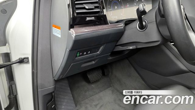 Volkswagen Touareg (III) 3.0 TDI Premium 2021 — фото 17