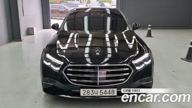 Mercedes-Benz E-Class (W214) E300 4MATIC Exclusive