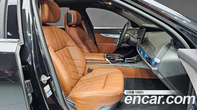 BMW 7 Series (G70) 740i xDrive M Sport 2024 — фото 10