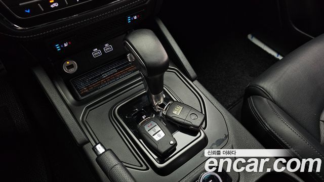 KG Mobility (SsangYong) Rexton Sports Khan Diesel 2.2 4WD Noblesse 2022 — фото 9