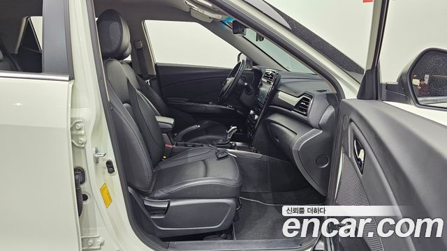 KG Mobility (SsangYong) Very New Tivoli Gasoline 1.5 2WD V3 2022 — фото 12