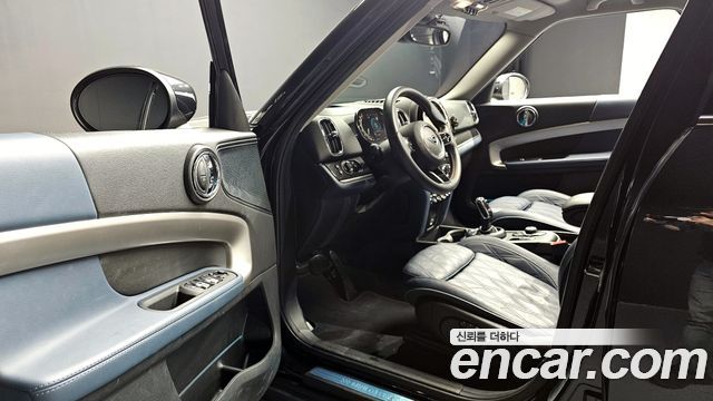 MINI Cooper S Countryman ALL4 2nd 2023 — фото 15