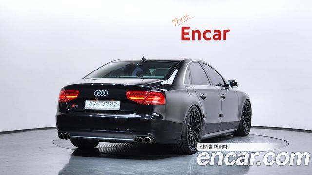 Audi S8 4.0 TFSI quattro D4 2013 — фото 2