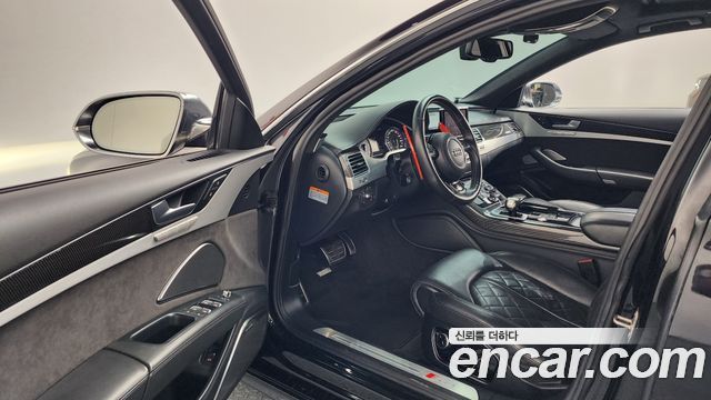 Audi S8 4.0 TFSI quattro D4 2013 — фото 10