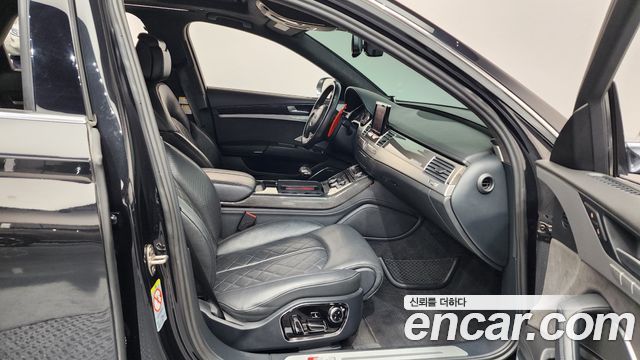 Audi S8 4.0 TFSI quattro D4 2013 — фото 11