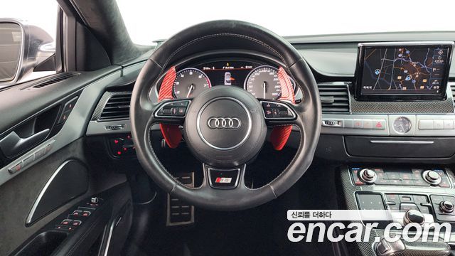 Audi S8 4.0 TFSI quattro D4 2013 — фото 13