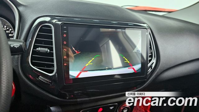 Jeep Compass (II) 2.4 Longitude AWD 2019 — фото 15