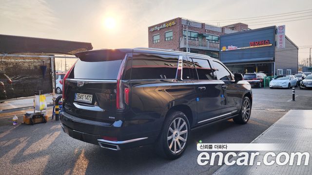 Cadillac Escalade (V) 6.2 ESV ESV Premium Luxury Platinum 2022 — фото 2