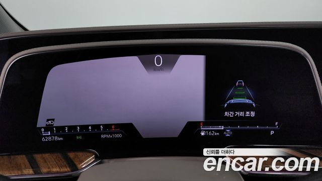 Cadillac Escalade (V) 6.2 ESV ESV Premium Luxury Platinum 2022 — фото 8
