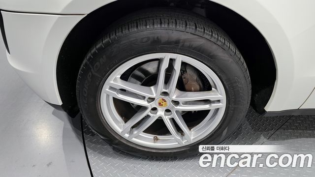 Porsche Macan 2.0 95B 2018 — фото 5