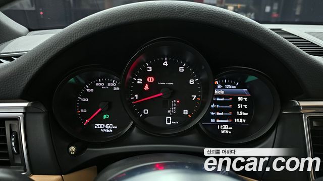 Porsche Macan 2.0 95B 2018 — фото 8