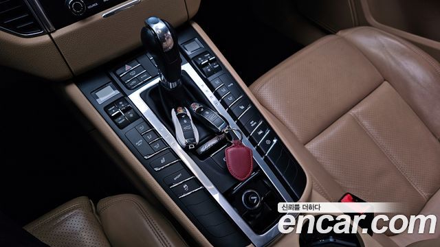 Porsche Macan 2.0 95B 2018 — фото 9