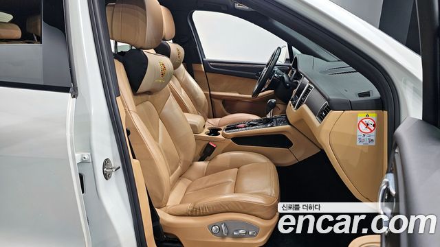 Porsche Macan 2.0 95B 2018 — фото 10