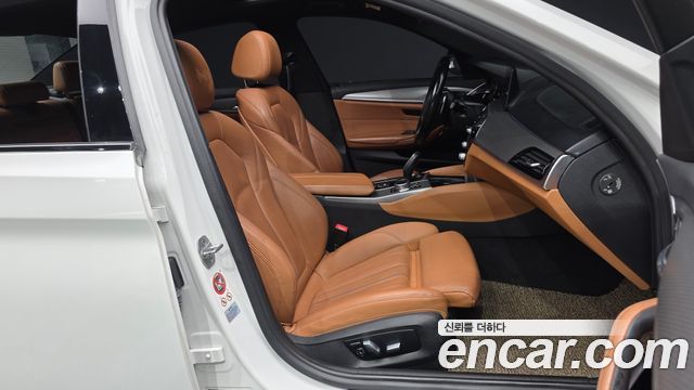 BMW 5 Series (G30) 520d M Sport package 2017 — фото 11