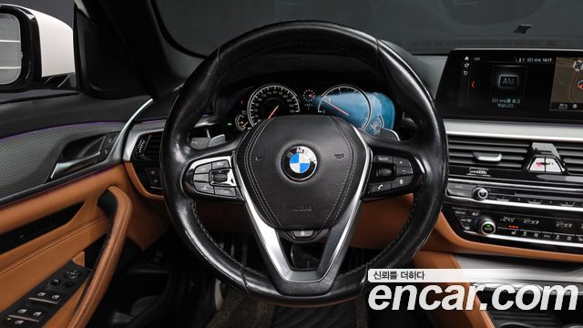 BMW 5 Series (G30) 520d M Sport package 2017 — фото 13