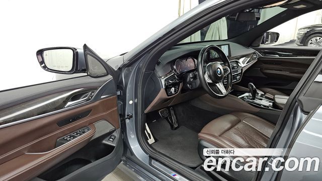 BMW 6 Series GT (G32) 640i xDrive M Sport 2018 — фото 10
