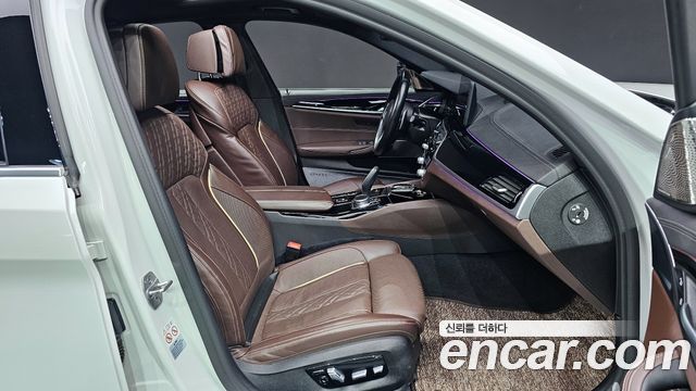 BMW 5 Series (G30) 530e M Sport 2022 — фото 10