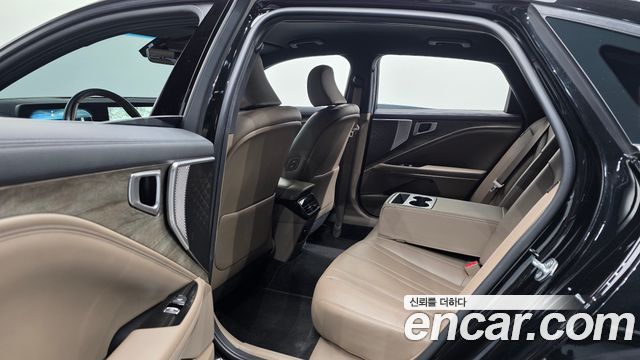 Kia K8 2.5 Gasoline 2WD Noblesse Light 2023 — фото 12
