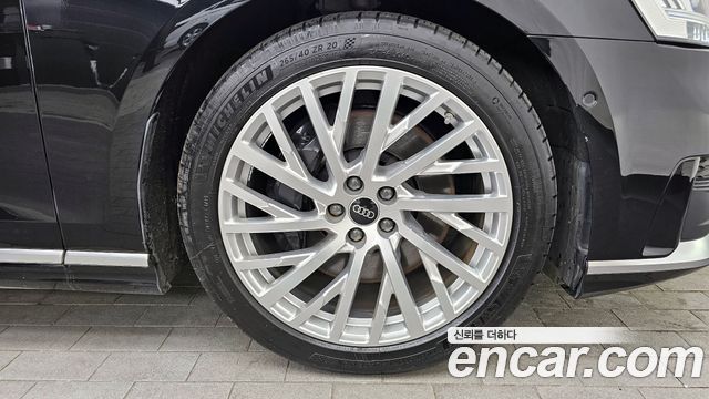 Audi A8 (D5) 55 TFSI Quattro LWB 2021 — фото 5