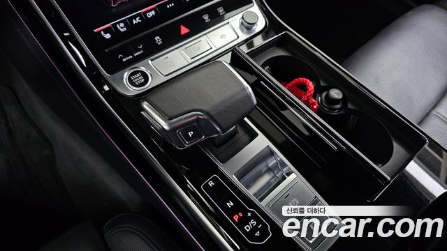Audi A8 (D5) 55 TFSI Quattro LWB 2021 — фото 9