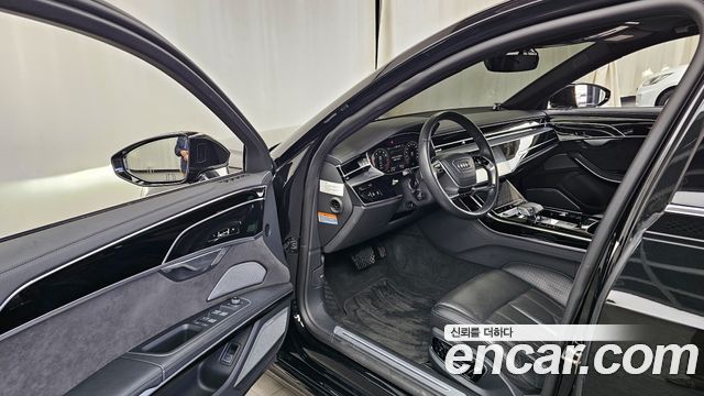 Audi A8 (D5) 55 TFSI Quattro LWB 2021 — фото 10