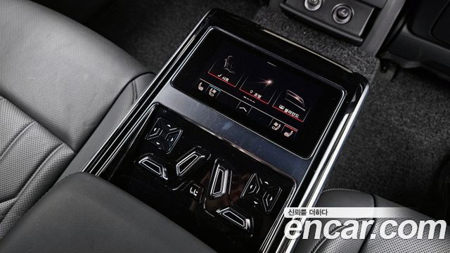 Audi A8 (D5) 55 TFSI Quattro LWB 2021 — фото 18