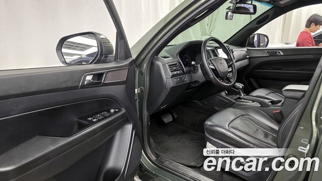 KG Mobility (SsangYong) Rexton Sports Khan Diesel 2.2 4WD Prestige 2023 — фото 10