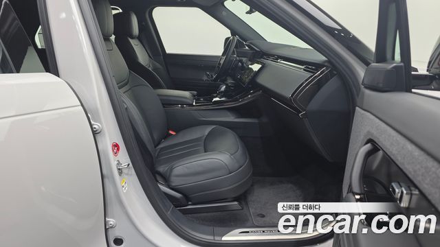 Land Rover Range Rover Sport (III) P550E Dynamic HSE 2025 — фото 3