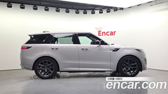 Land Rover Range Rover Sport (III) P550E Dynamic HSE 2025 — фото 6