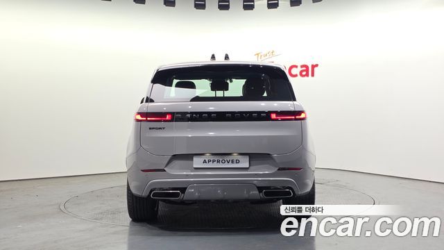Land Rover Range Rover Sport (III) P550E Dynamic HSE 2025 — фото 7