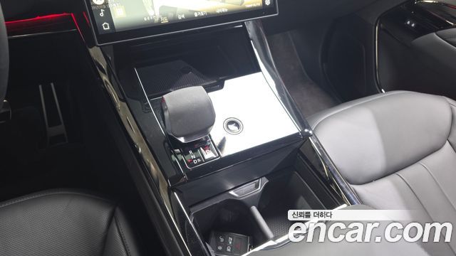 Land Rover Range Rover Sport (III) P550E Dynamic HSE 2025 — фото 18