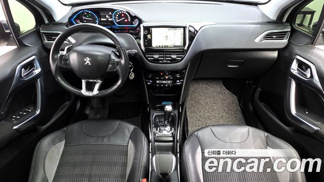 Peugeot 2008 1.6 e-HDi Feline 2015 — фото 7